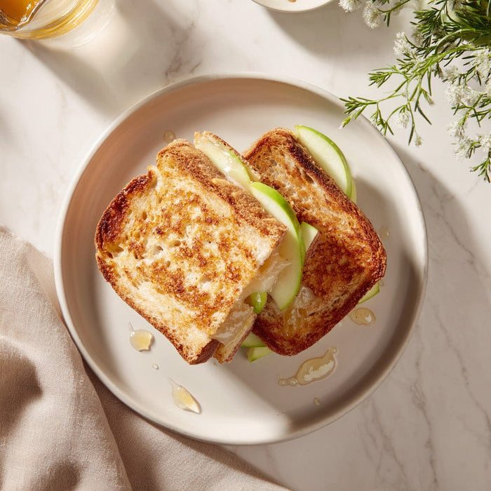 easyChef Pro Gourmet Apple and Swiss Grilled Cheese on Artisan Sourdough